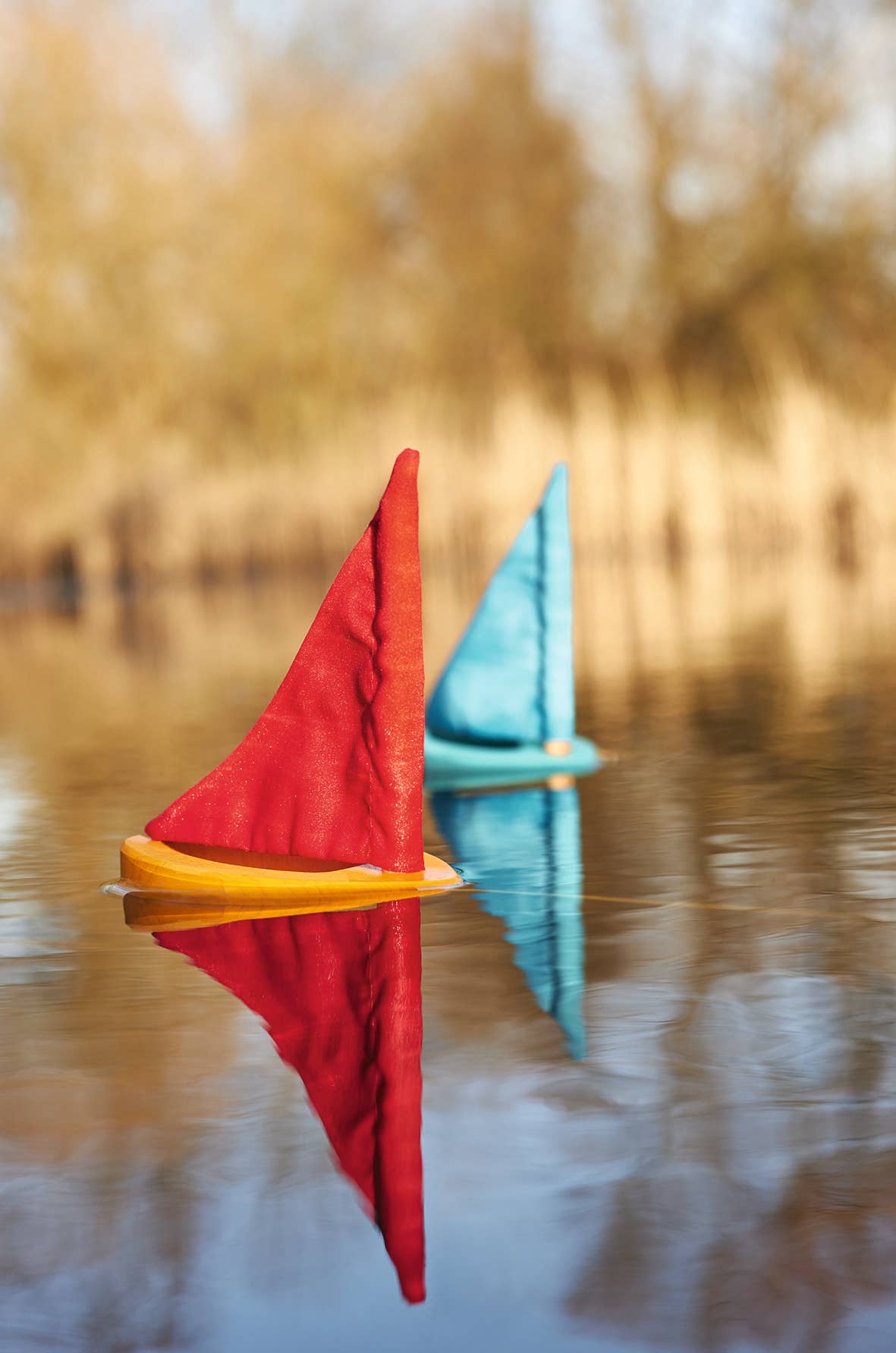Wooden Puddle Sailboats Set - 6 Pack - goki Evolution
